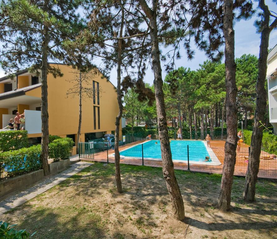 Residence Cinzia Pool Bibione Kültér fotó