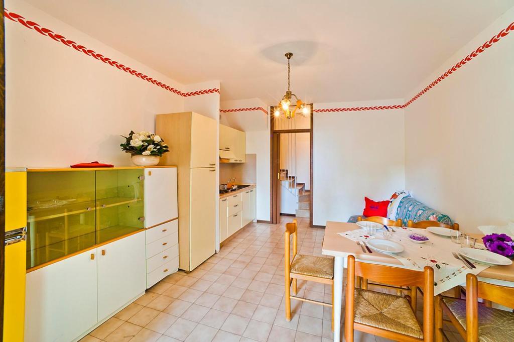 Residence Cinzia Pool Bibione Szoba fotó
